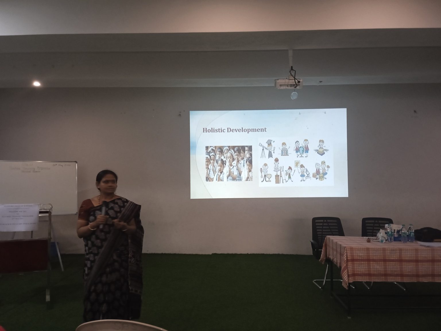 The teachers to awaken joy in creative expression and knowledge (1)
