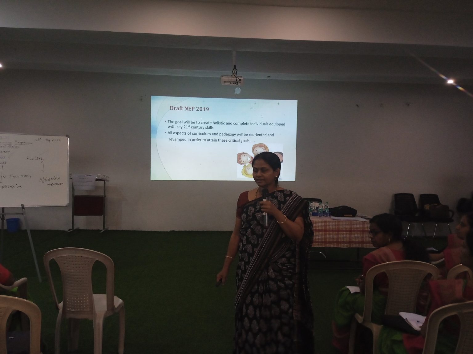 The teachers to awaken joy in creative expression and knowledge (2)