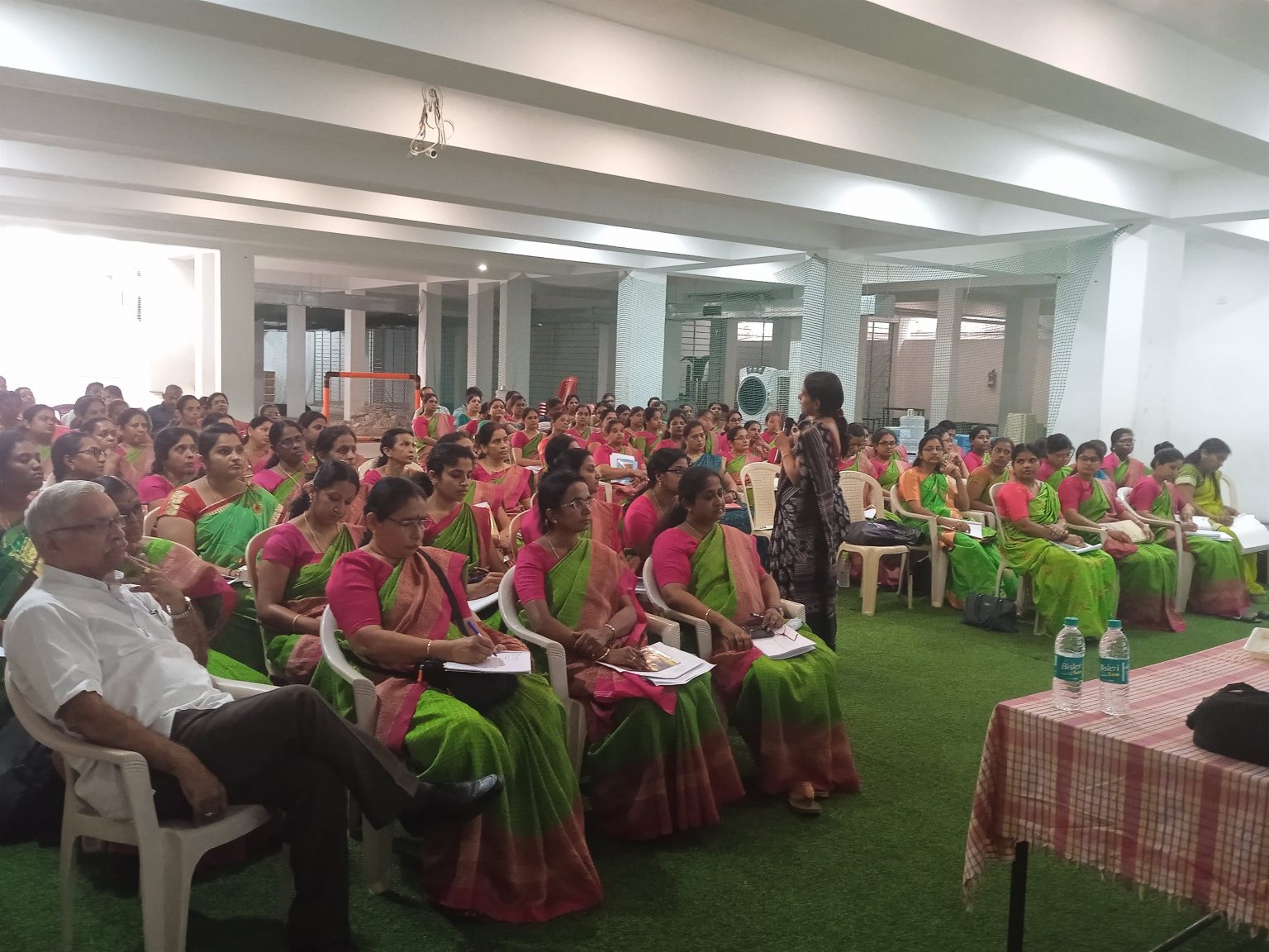 The teachers to awaken joy in creative expression and knowledge (5)