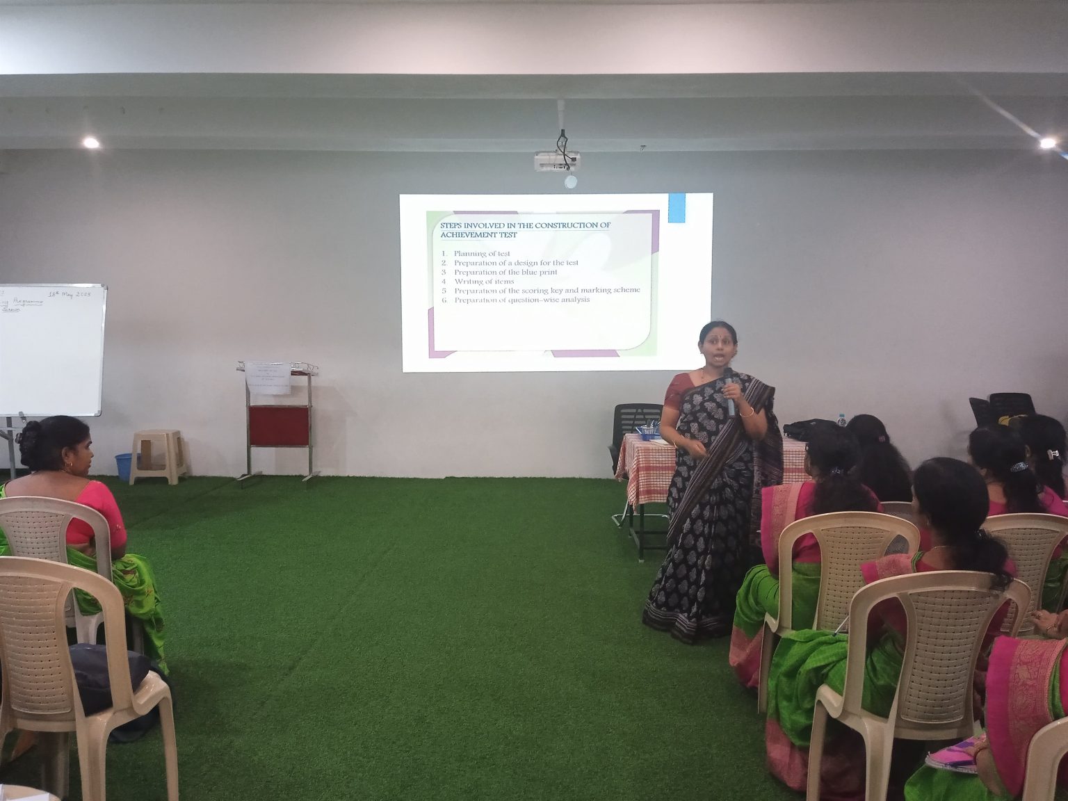The teachers to awaken joy in creative expression and knowledge (6)