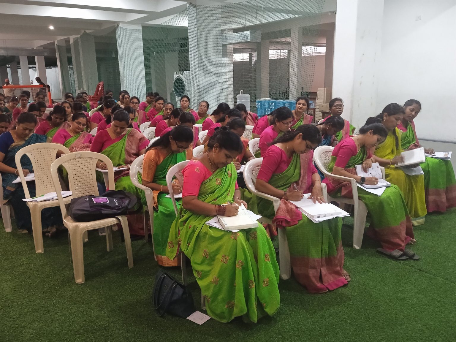 The teachers to awaken joy in creative expression and knowledge (7)