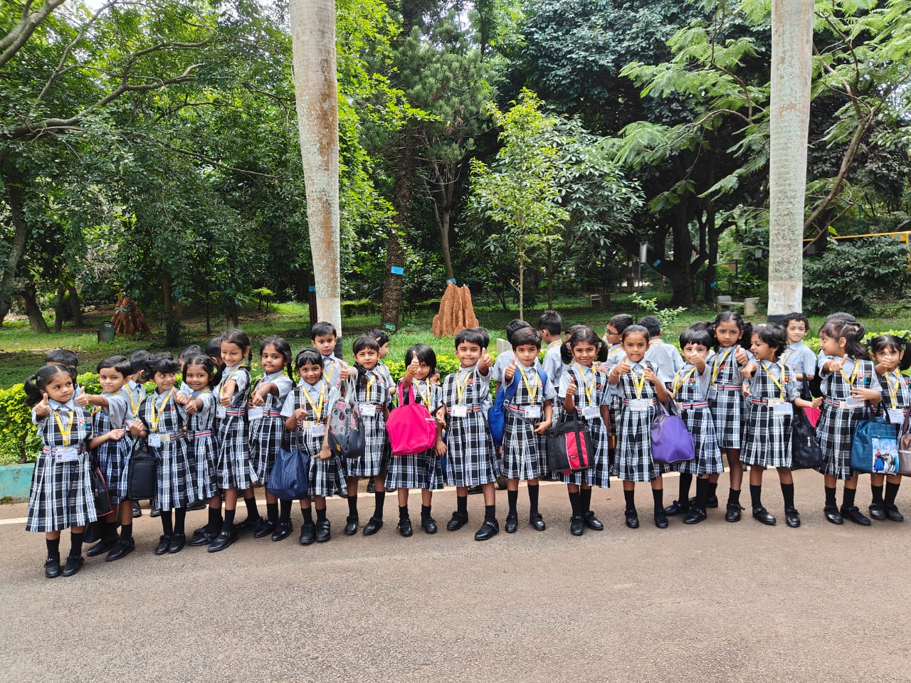 Senior KG field Trip
